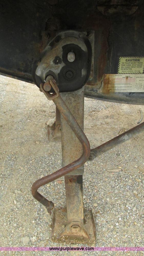 image for item I3187 1997 Transcraft TL2000 flatbed trailer