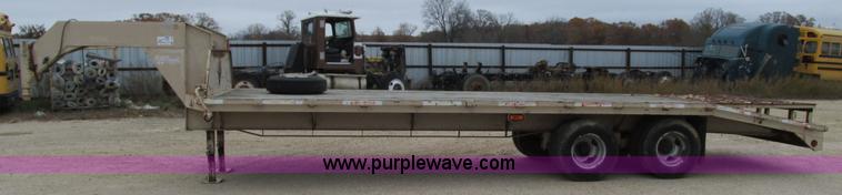 image for item I3189 1995 Fleet gooseneck trailer