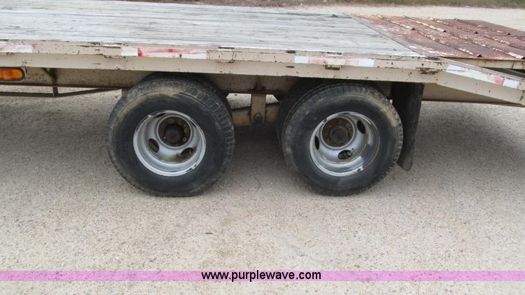 image for item I3189 1995 Fleet gooseneck trailer