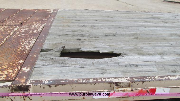 image for item I3189 1995 Fleet gooseneck trailer