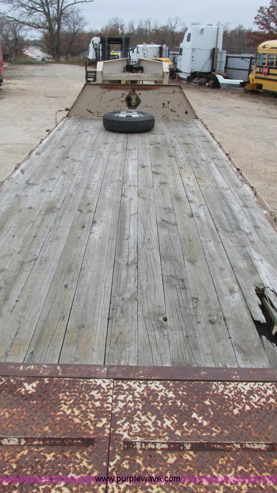 image for item I3189 1995 Fleet gooseneck trailer