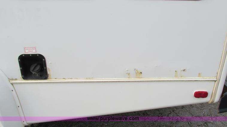 image for item I3194 2005 Ford F350 Goeshen coach bus