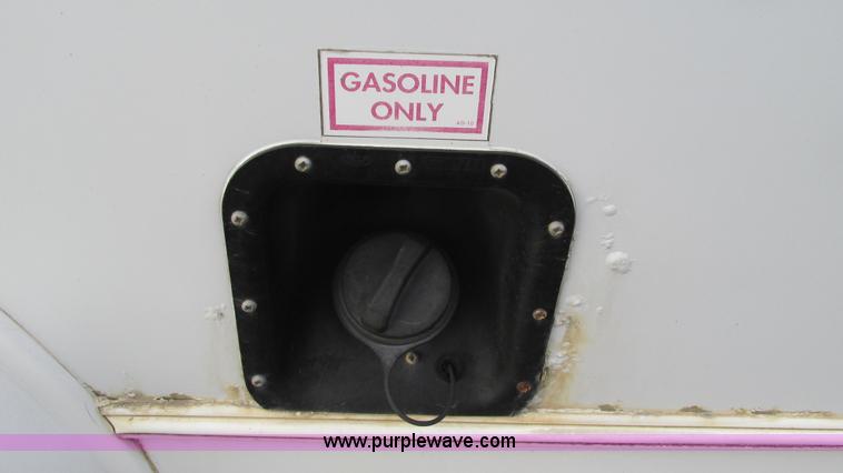 image for item I3194 2005 Ford F350 Goeshen coach bus