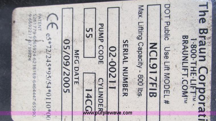 image for item I3194 2005 Ford F350 Goeshen coach bus