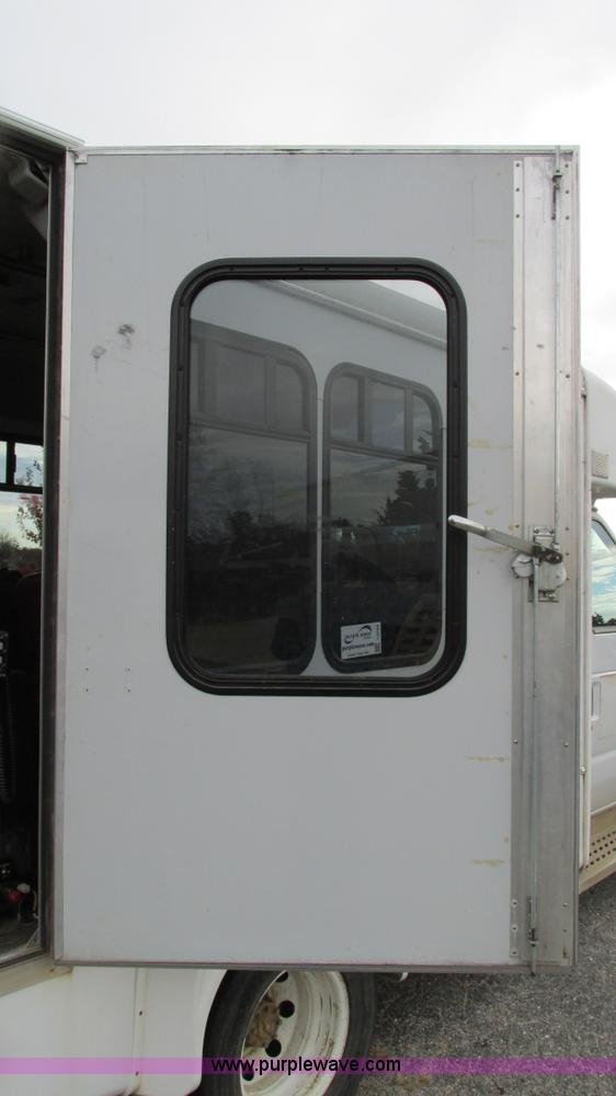 image for item I3194 2005 Ford F350 Goeshen coach bus