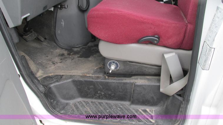 image for item I3194 2005 Ford F350 Goeshen coach bus