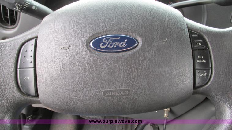 image for item I3194 2005 Ford F350 Goeshen coach bus