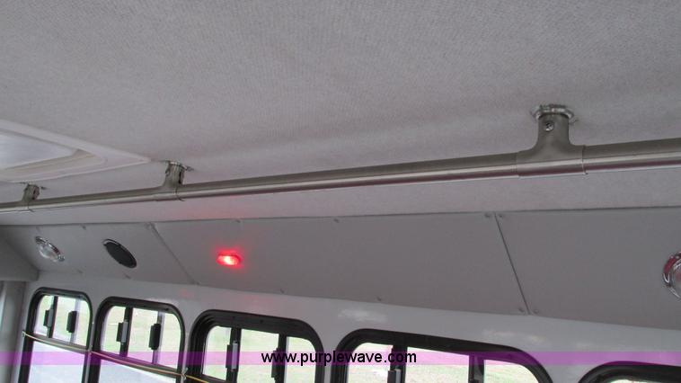 image for item I3194 2005 Ford F350 Goeshen coach bus