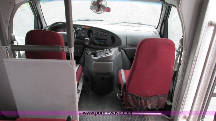 image for item I3194 2005 Ford F350 Goeshen coach bus