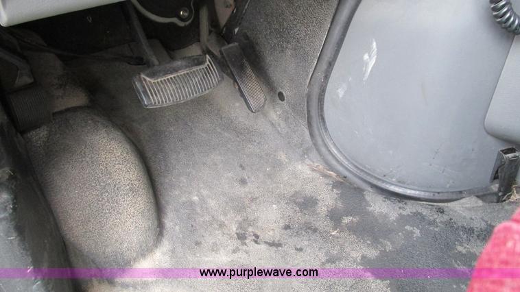 image for item I3194 2005 Ford F350 Goeshen coach bus