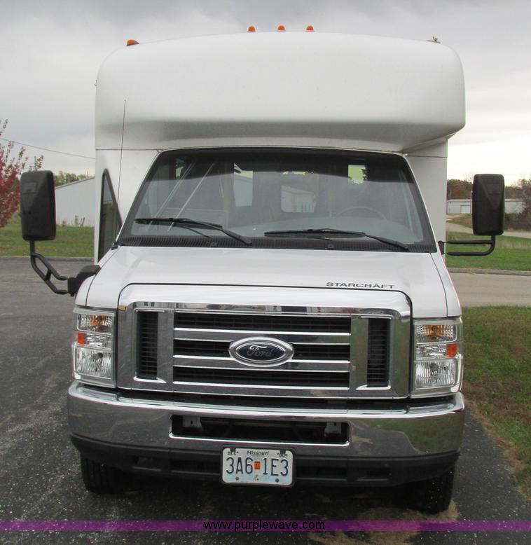 image for item I3195 2008 Ford E450 Starcraft coach bus