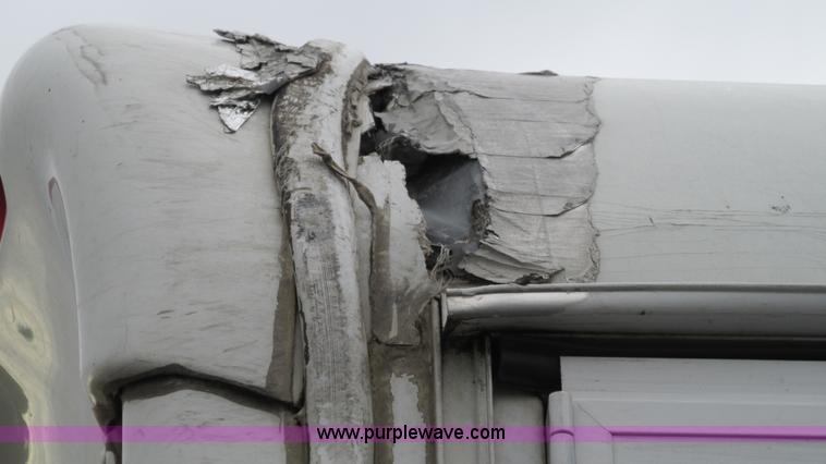 image for item I3195 2008 Ford E450 Starcraft coach bus