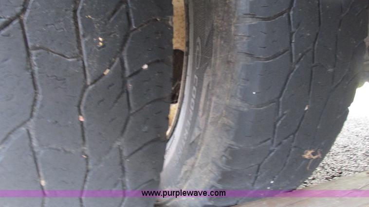 image for item I3195 2008 Ford E450 Starcraft coach bus