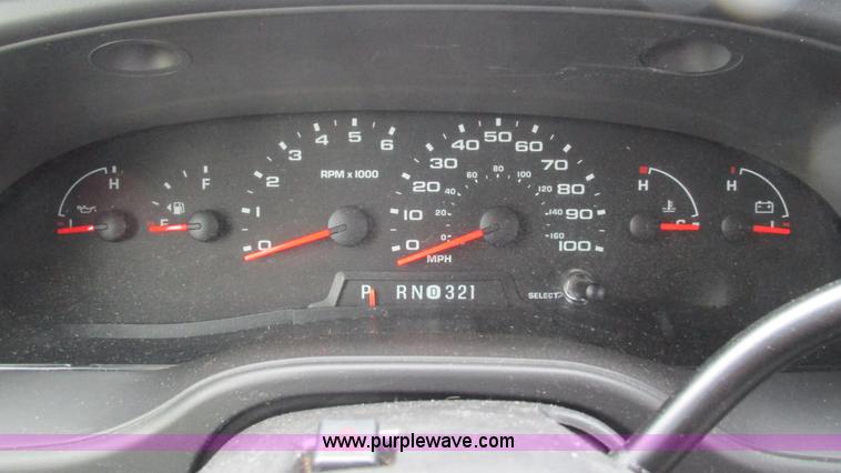 image for item I3195 2008 Ford E450 Starcraft coach bus