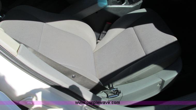 image for item I3196 2006 Dodge Magnum SE