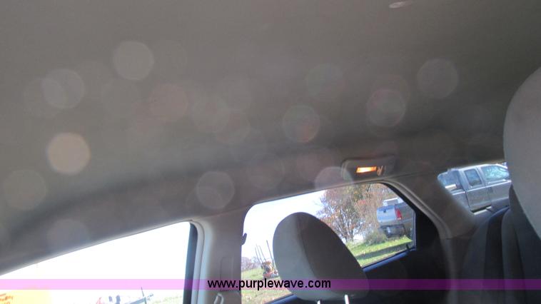 image for item I3196 2006 Dodge Magnum SE