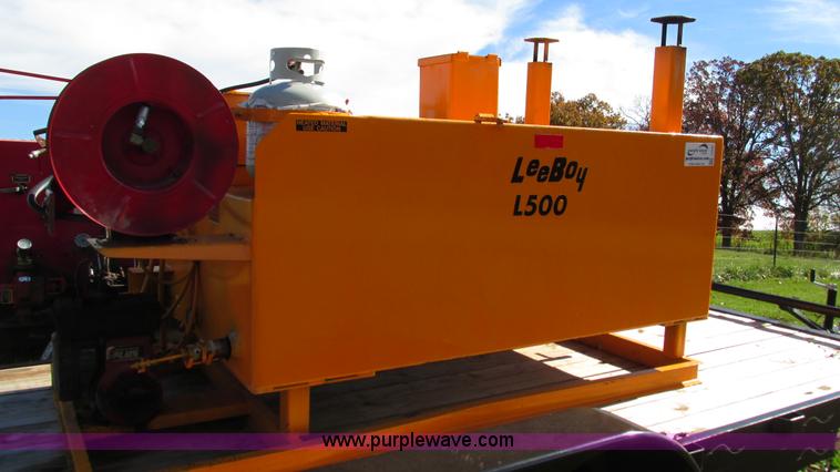 image for item I3197 Lee Boy L500S asphalt distributor