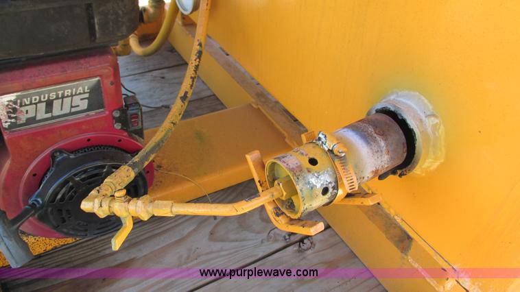 image for item I3197 Lee Boy L500S asphalt distributor