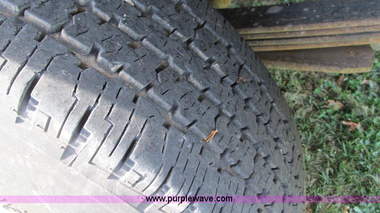 image for item I3198 2007 Ford F250 Super Duty XL SuperCab pickup truck