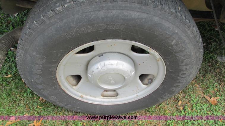 image for item I3198 2007 Ford F250 Super Duty XL SuperCab pickup truck