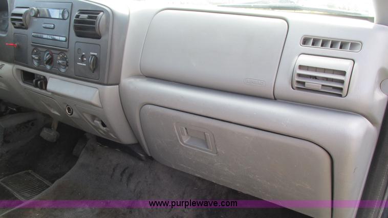 image for item I3198 2007 Ford F250 Super Duty XL SuperCab pickup truck