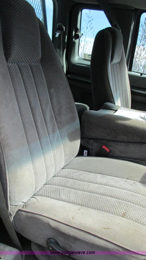 image for item I3198 2007 Ford F250 Super Duty XL SuperCab pickup truck