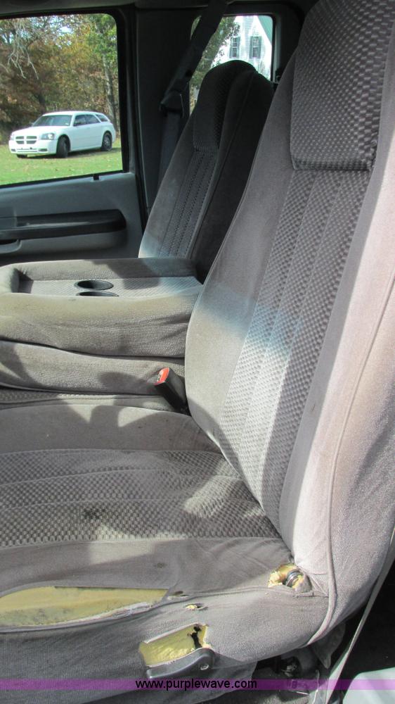 image for item I3198 2007 Ford F250 Super Duty XL SuperCab pickup truck