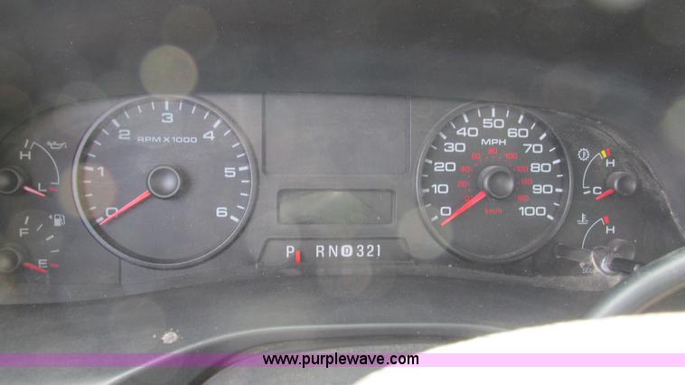 image for item I3198 2007 Ford F250 Super Duty XL SuperCab pickup truck