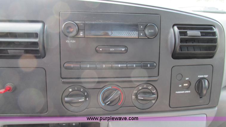 image for item I3198 2007 Ford F250 Super Duty XL SuperCab pickup truck