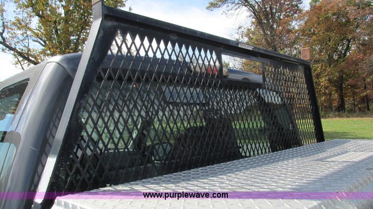 image for item I3198 2007 Ford F250 Super Duty XL SuperCab pickup truck