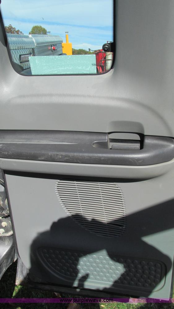 image for item I3198 2007 Ford F250 Super Duty XL SuperCab pickup truck