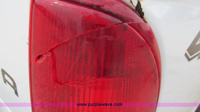 image for item I3200 2003 Dodge Dakota Club Cab pickup truck