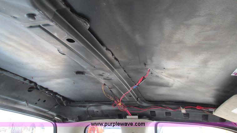 image for item I3200 2003 Dodge Dakota Club Cab pickup truck