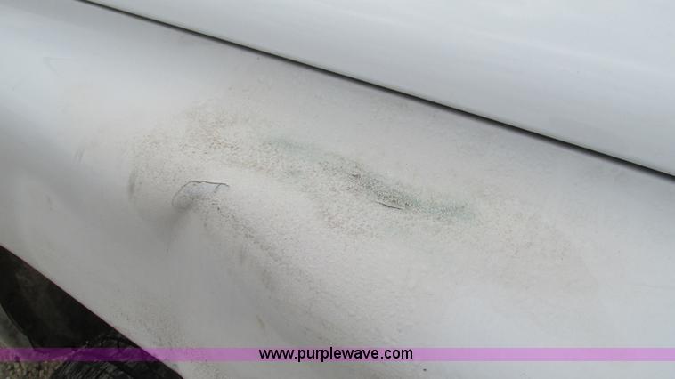 image for item I3200 2003 Dodge Dakota Club Cab pickup truck