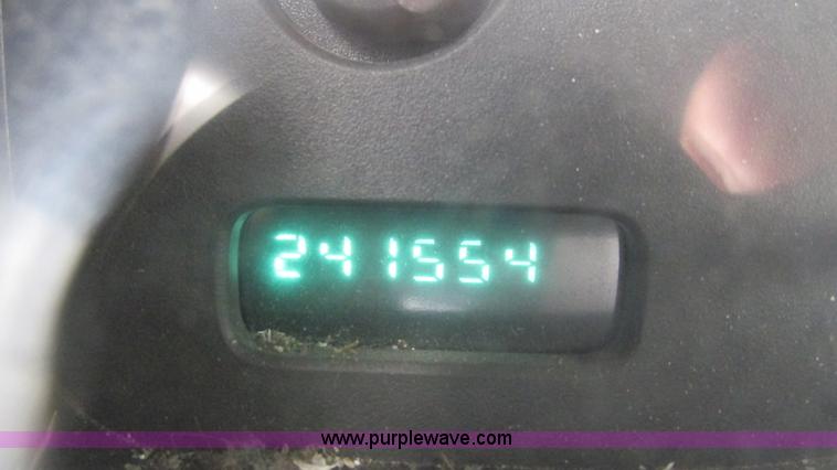 image for item I3200 2003 Dodge Dakota Club Cab pickup truck