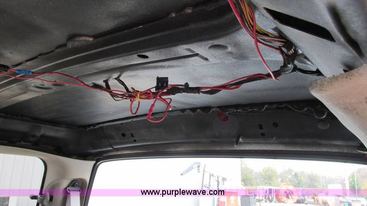 image for item I3200 2003 Dodge Dakota Club Cab pickup truck