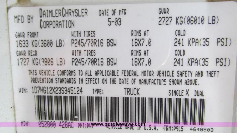 image for item I3200 2003 Dodge Dakota Club Cab pickup truck