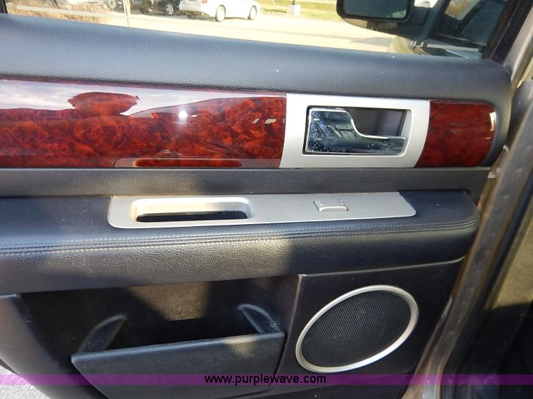 image for item I5271 2003 Lincoln Navigator SUV