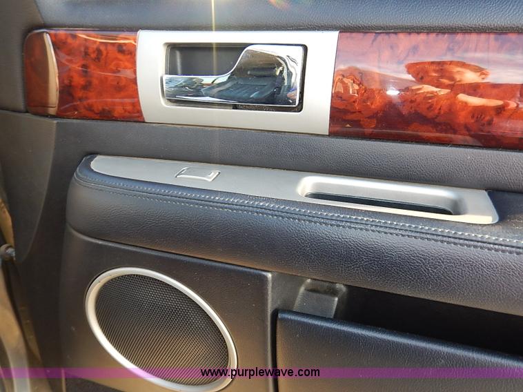 image for item I5271 2003 Lincoln Navigator SUV