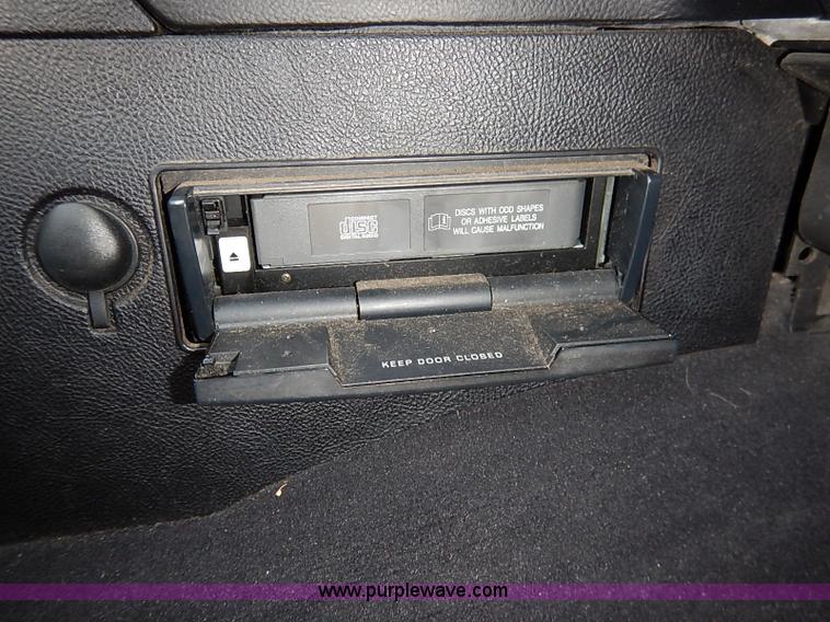 image for item I5271 2003 Lincoln Navigator SUV