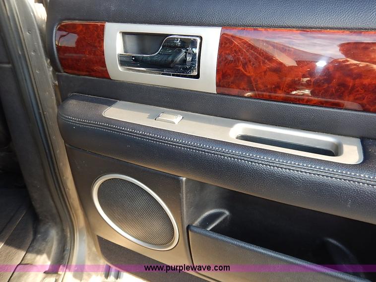 image for item I5271 2003 Lincoln Navigator SUV