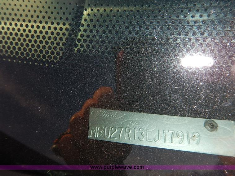 image for item I5271 2003 Lincoln Navigator SUV