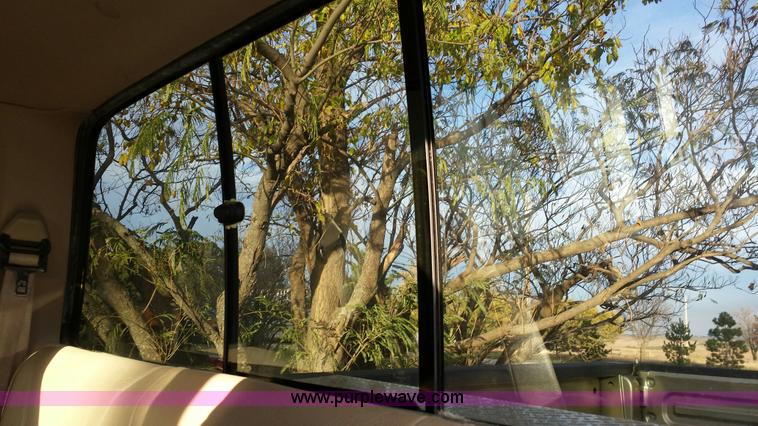 image for item I5273 2000 Ford F250 Super Duty Lariat SuperCab pickup truck