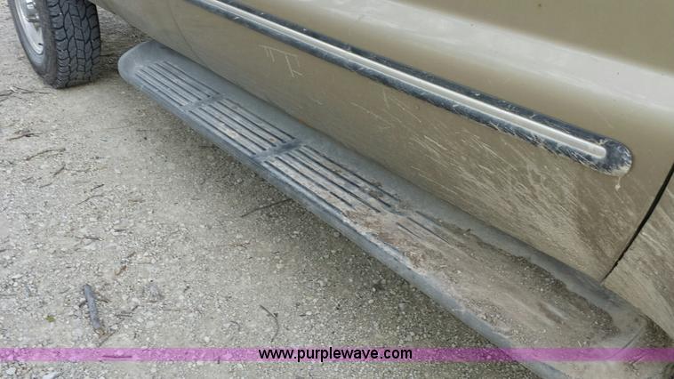 image for item I5273 2000 Ford F250 Super Duty Lariat SuperCab pickup truck