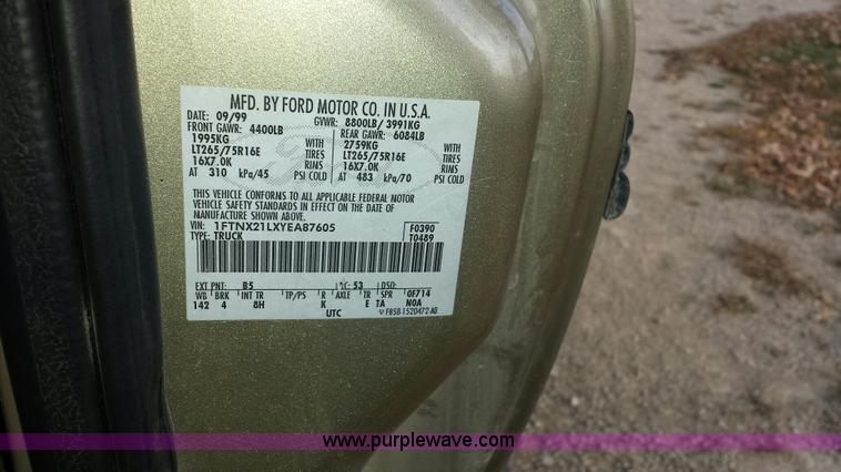 image for item I5273 2000 Ford F250 Super Duty Lariat SuperCab pickup truck