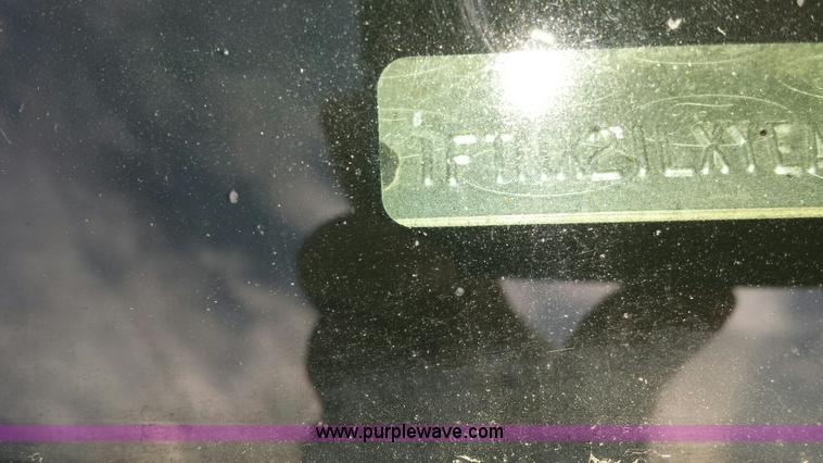 image for item I5273 2000 Ford F250 Super Duty Lariat SuperCab pickup truck