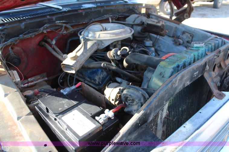 image for item I5920 1978 Ford F350 Custom flatbed pickup truck