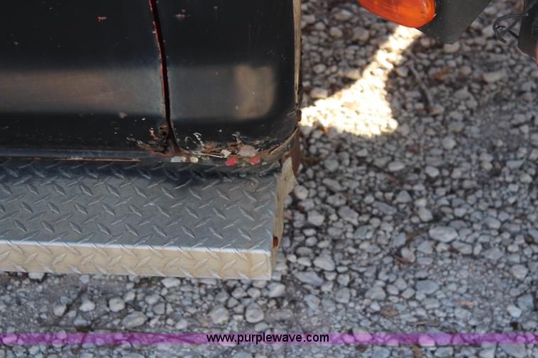 image for item I5920 1978 Ford F350 Custom flatbed pickup truck