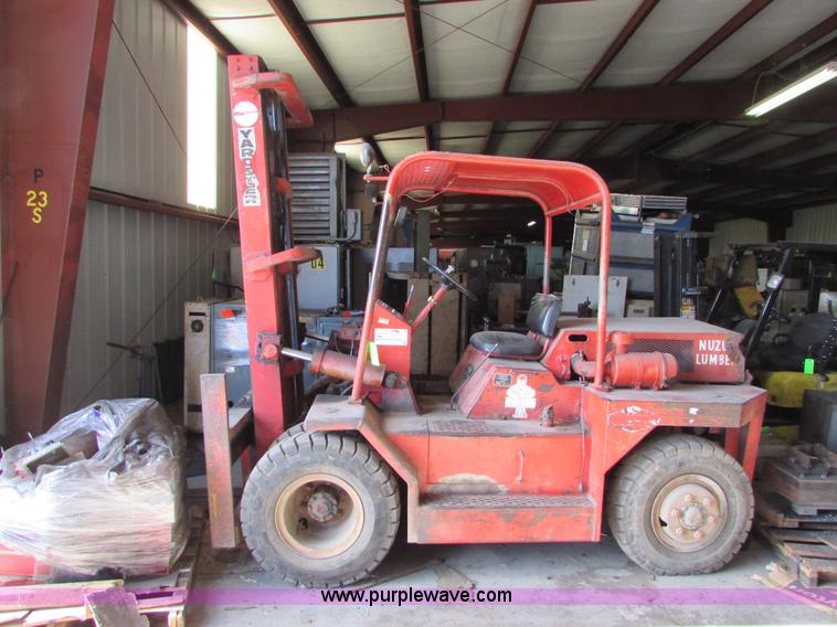 image for item I6719 Taylor Y-10-WS rough terrain forklift