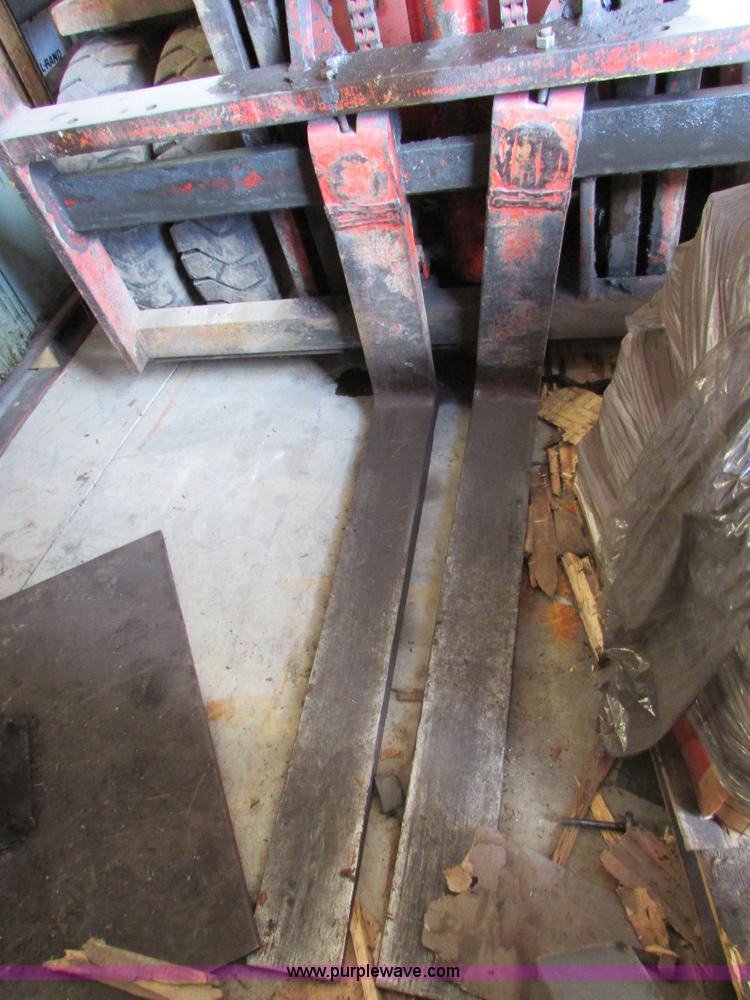 image for item I6719 Taylor Y-10-WS rough terrain forklift